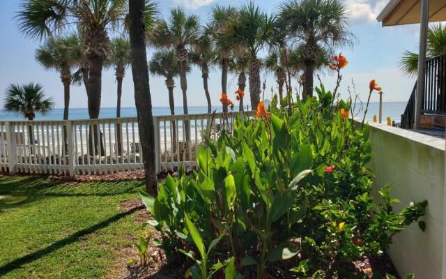 Flamingo Inn Beachfront
