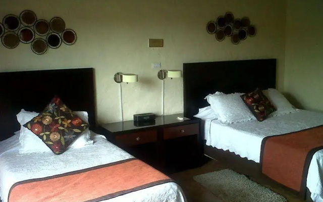 Red Mangrove Isabela Lodge