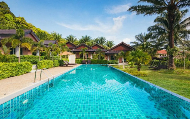 Palm Kiri Resort