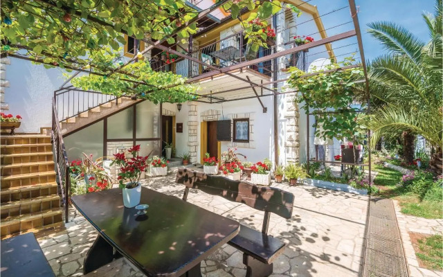 Three-Bedroom Apartment in Medulin