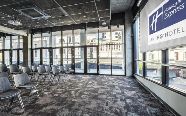 Holiday Inn Express Adelaide City Centre by IHG