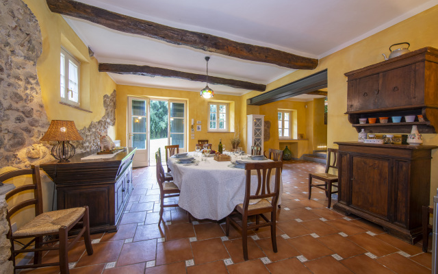 Villa Anna Montebello