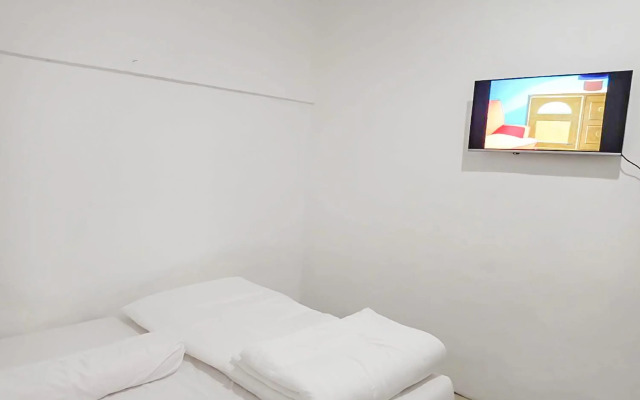 Agnes Residence RedPartner