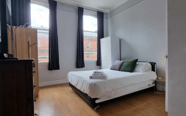 Charming City Studio Room in Near Central London