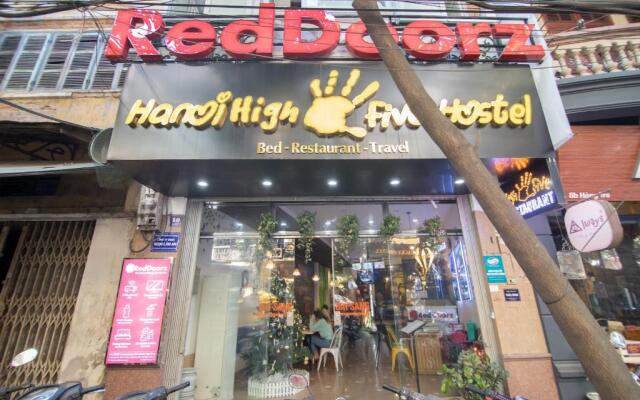 Hanoi High Five Hostel