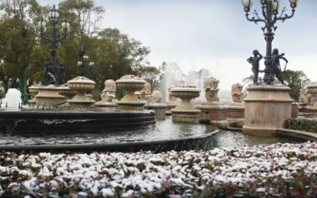 Qidong Warm House Apartment Hotel