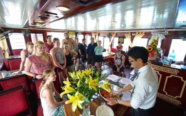 Halong Bay Full Day Trip - 6 Hours Route