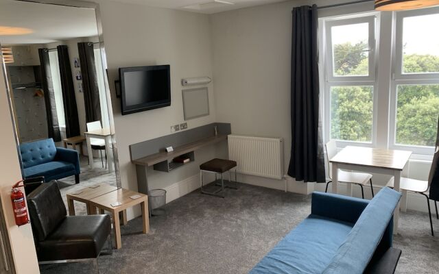 OYO Harmony Apartments