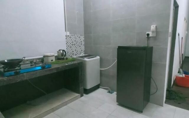 Homestay Aston Garden Kb