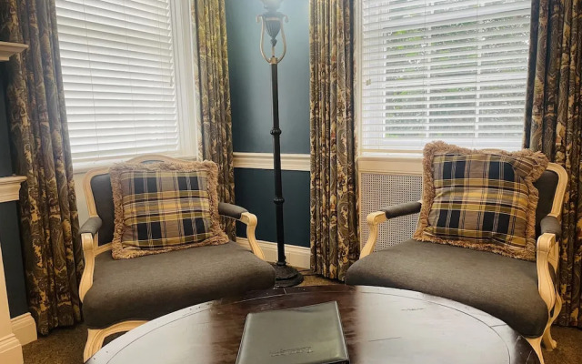 Excelsior at the Manor House