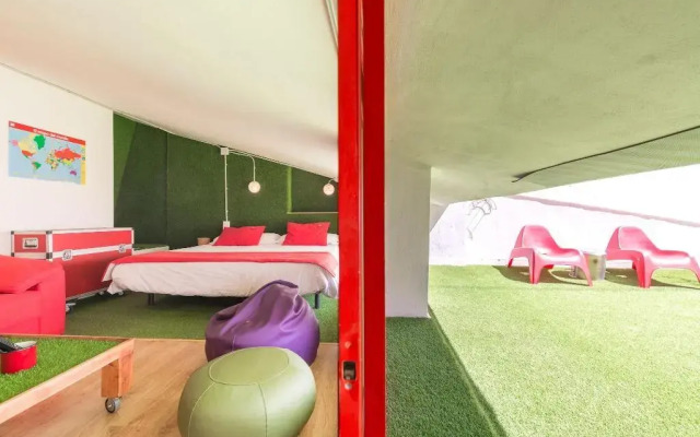 Tomate Rooms