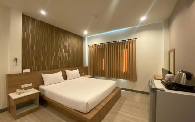 Seree Grand Resort