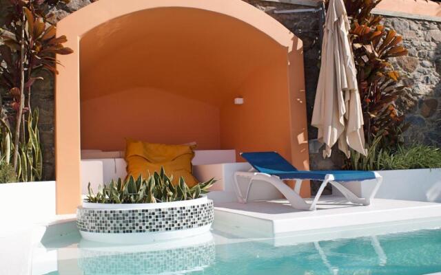 Villa do Mar IV by OurMadeira