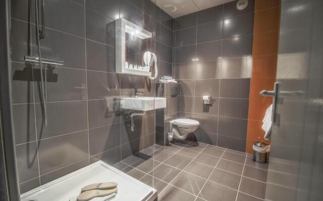 Kyriad Orange Centre