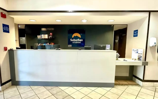 Townhouse Orlando West (ex.Red Roof Inn Orlando West - Ocoee)