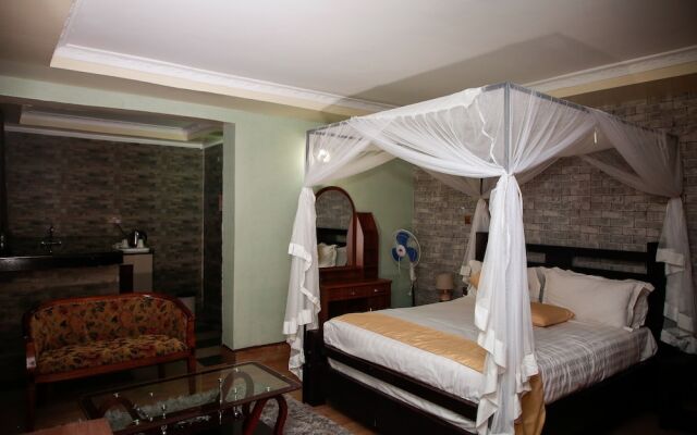 Nokras Riverine Hotel & Spa