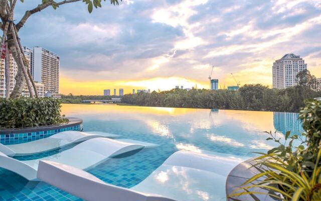 Midtown The Peak By Dhome