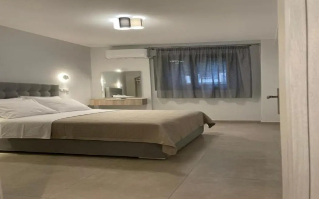 Anax Apartments