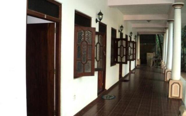 Tharindu Guest House
