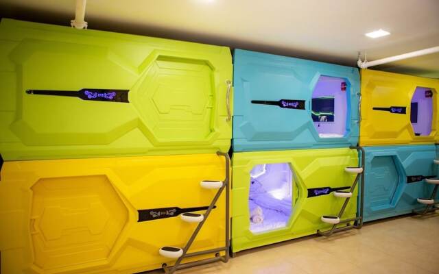 Capsule Inn