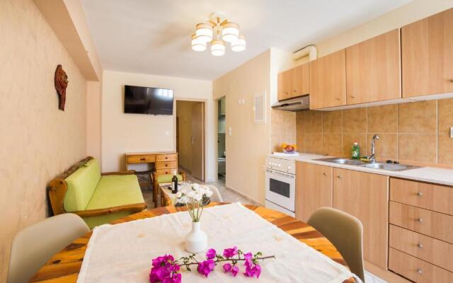 Limonero New City Apartment 1 with Private Parking