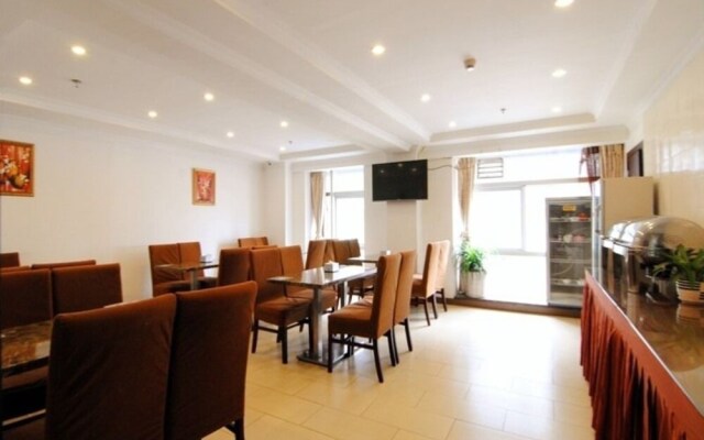 GreenTree Inn Chongqing North Railway Station Express Hotel