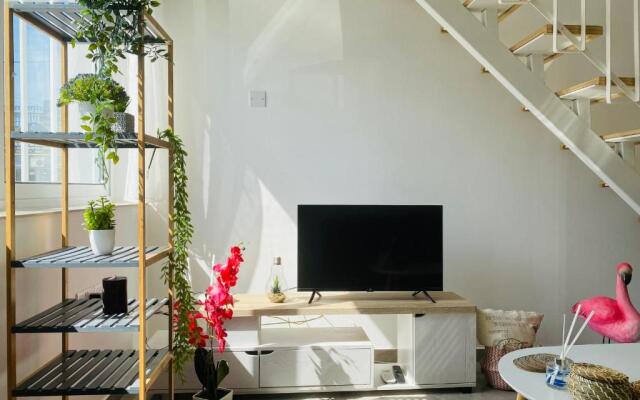 Pink Flamingo 1-BR apartment in Larnaca