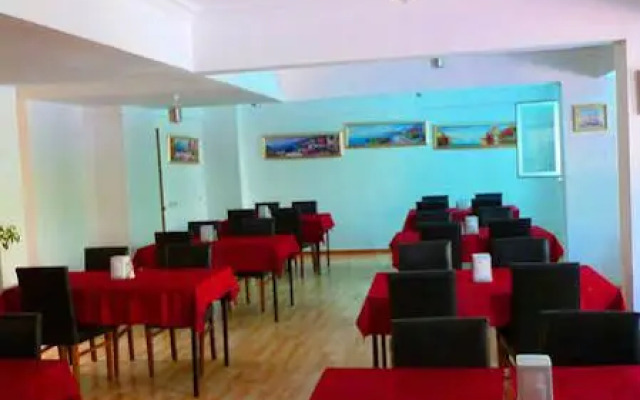 Blue Lagoon Otel