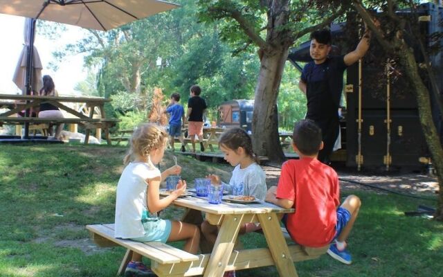 Beauty Llívia by Singular's