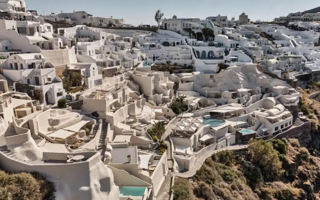 Mystique, a Luxury Collection Hotel, Santorini