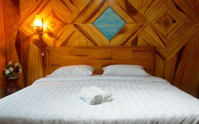 Ayodhya Garden Hostel Yogyakarta by HOM