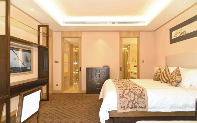 Kande Grand Land Hotel