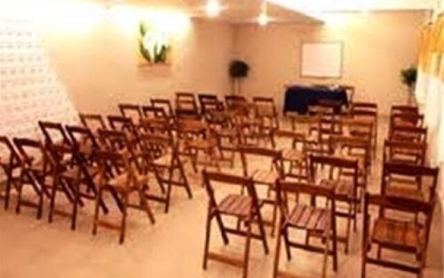 Hotel Plaza Alberdi