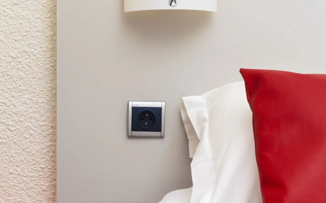 Initial by Balladins St Quentin/Gauchy