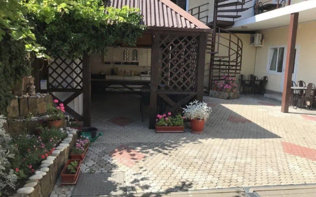 Tourist's House