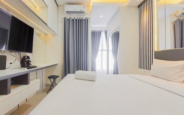 Homey And Nice Studio At Transpark Bintaro Apartment