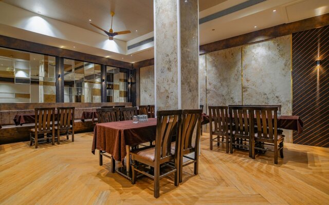 Fabhotel Pishori
