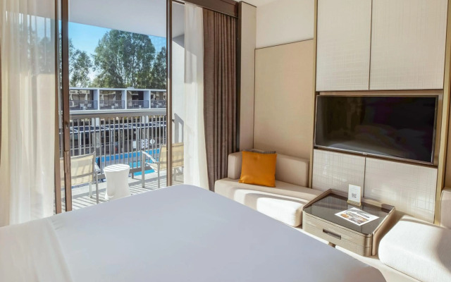 Sheraton Universal Hotel