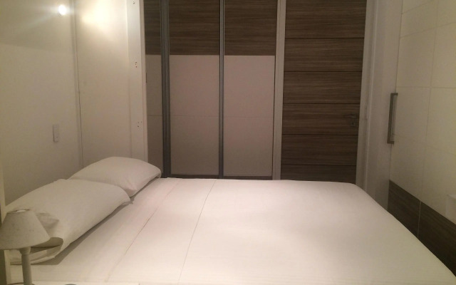 Top floor with balcony in Copacabana