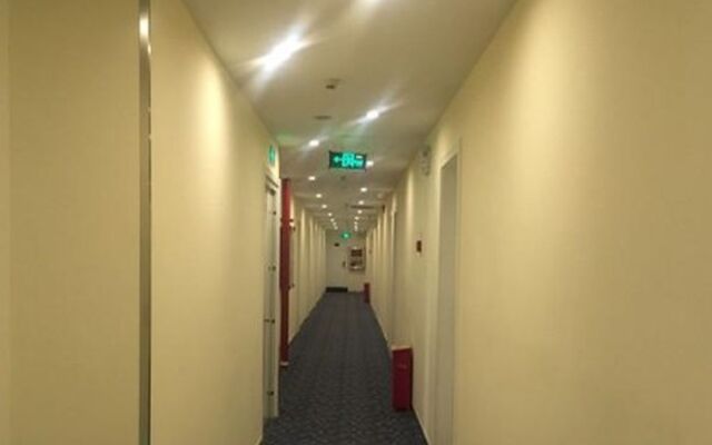 7Days Inn Zhangjiakou Xuanhua Caishenmiao Street