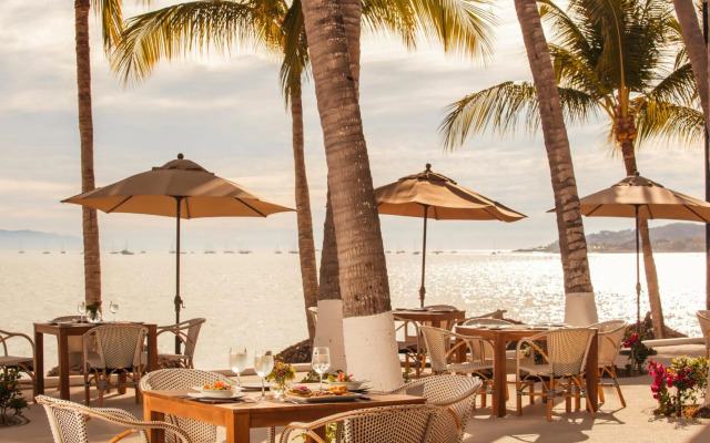 Vista Vallarta All Suites on the Beach