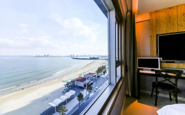 Win Hotel