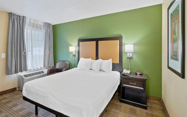 Extended Stay America Suites Washington DC Falls Church