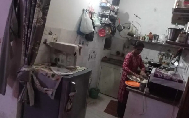 Oyo Home 702944 B-23 Vrindavan Society