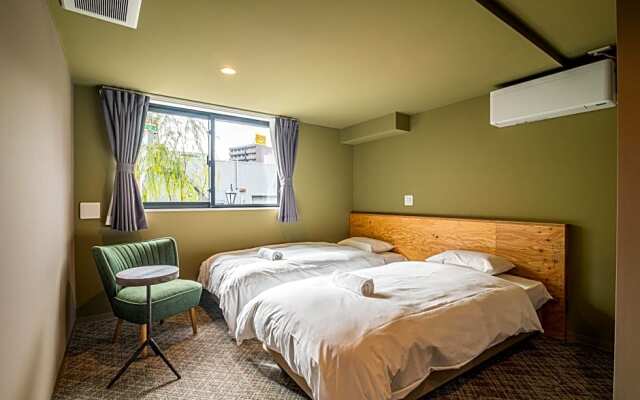 Wise Owl Hostels River Tokyo