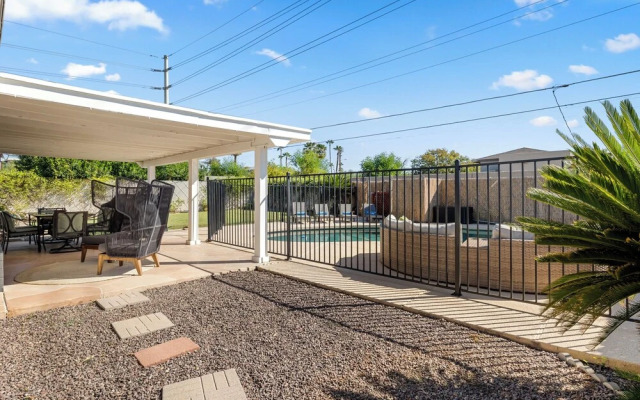 Campbell - Foodie Paradise w Pool Games Nightlife