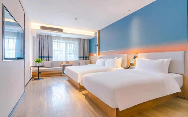 Ni Hao Hotel (Nanning Wuyi Interchange Subway Station)