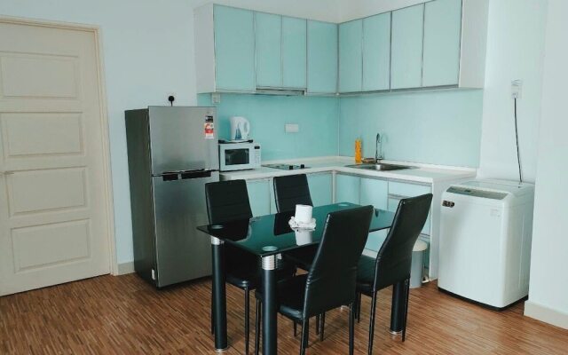 Mansion One Suites by Merlene