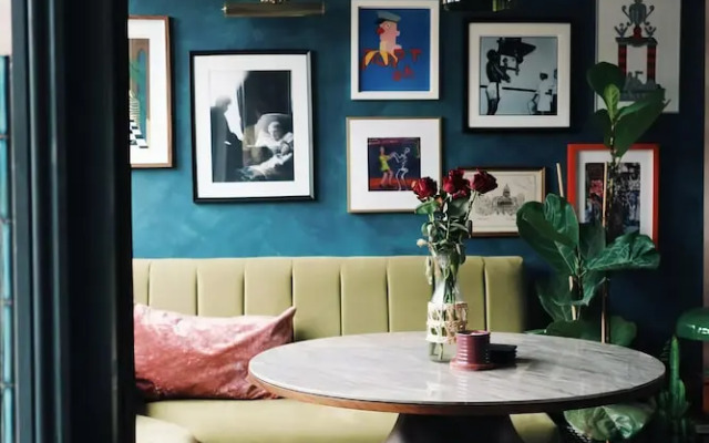 Peaceful & Unique Maisonette in Central London