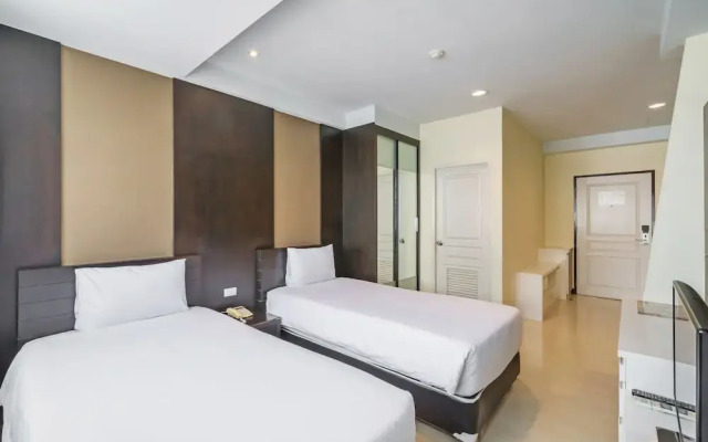 The Lavish Residence by Favstay